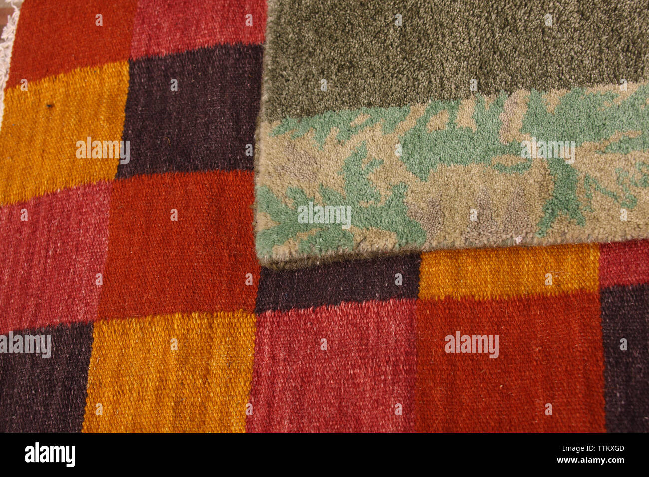 10 Things To Pick Up From Dilli Haat To Decorate Your Room Interior Design Decor Trends In India