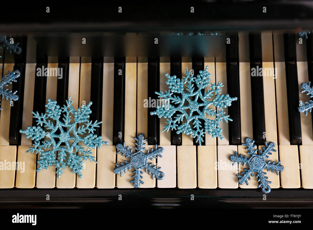 Christmas decoration on piano keys, closeup Stock Photo - Alamy