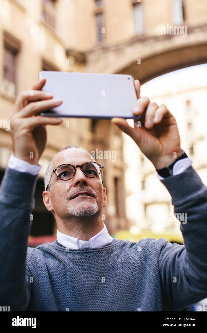 Computer city hi-res stock photography and images - Alamy