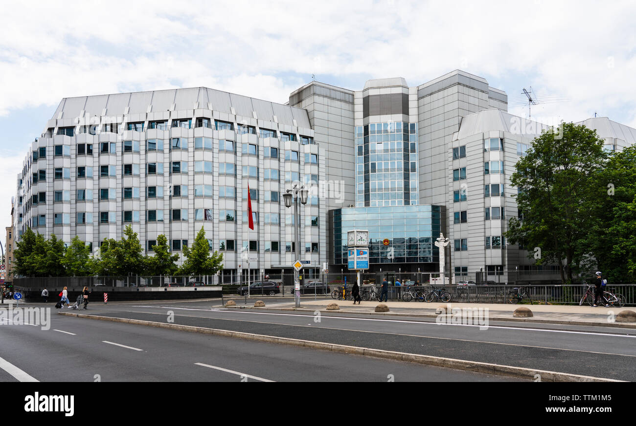 Exterior view of Embassy of Peoples Republic of China in Berlin, Germany Stock Photo