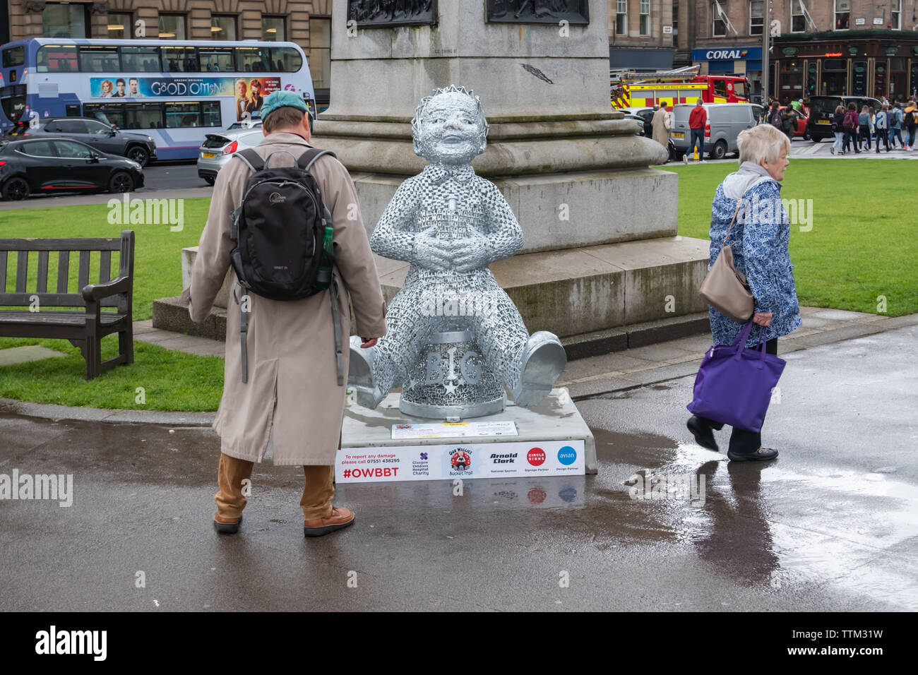 Glasgow, Scotland, UK. 17th June, 2019. Metal Oor Wullie, created by Jason Paterson. This sculpture has been forged with 450 'Oor Wullie' steel stencils, 200 'Bucket Trail' steel stencils and 2,000 pieces of rectangular steel, which have been welded together to recreate the iconic features of Oor Wullie. The light inside the sculpture projects Oor Wullie across the area, like a shining beacon of support for Glasgow Children's Hospital Charity. The sculpture is part of Oor Wullie’s BIG Bucket Trail. Credit: Skully/Alamy Live News Stock Photo