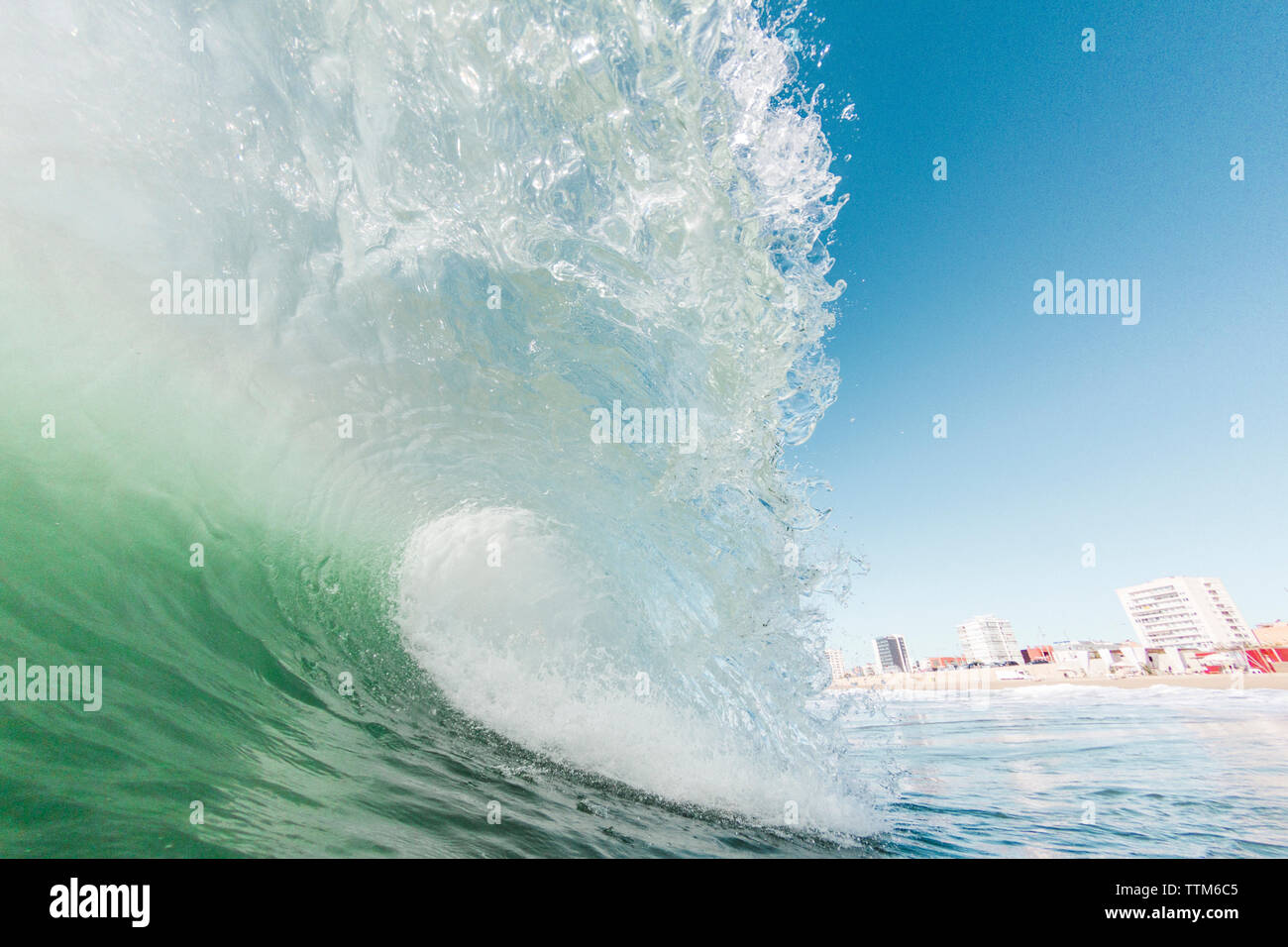 Wave low angle hi-res stock photography and images - Alamy