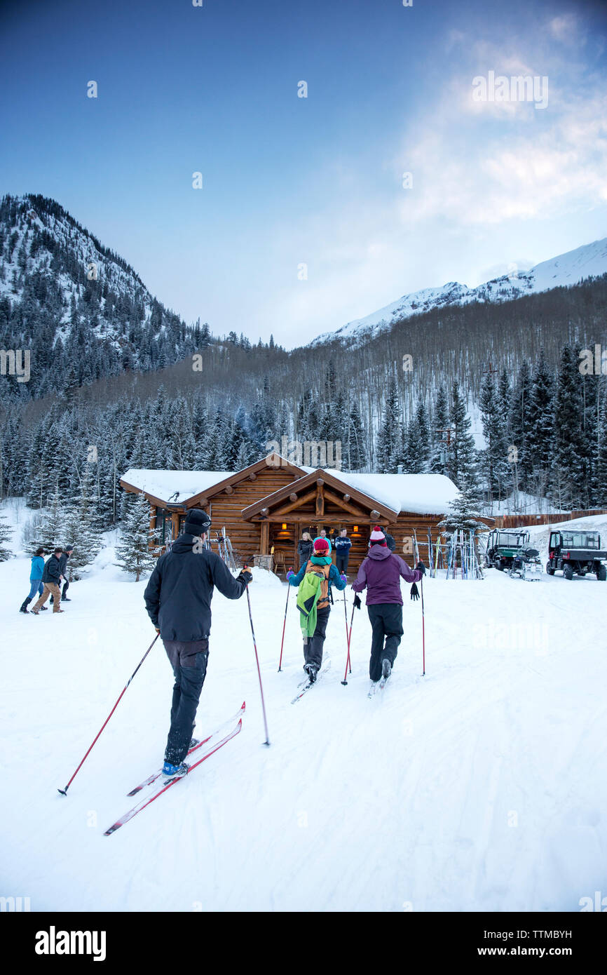 Female cross country skiers hires stock photography and images Alamy