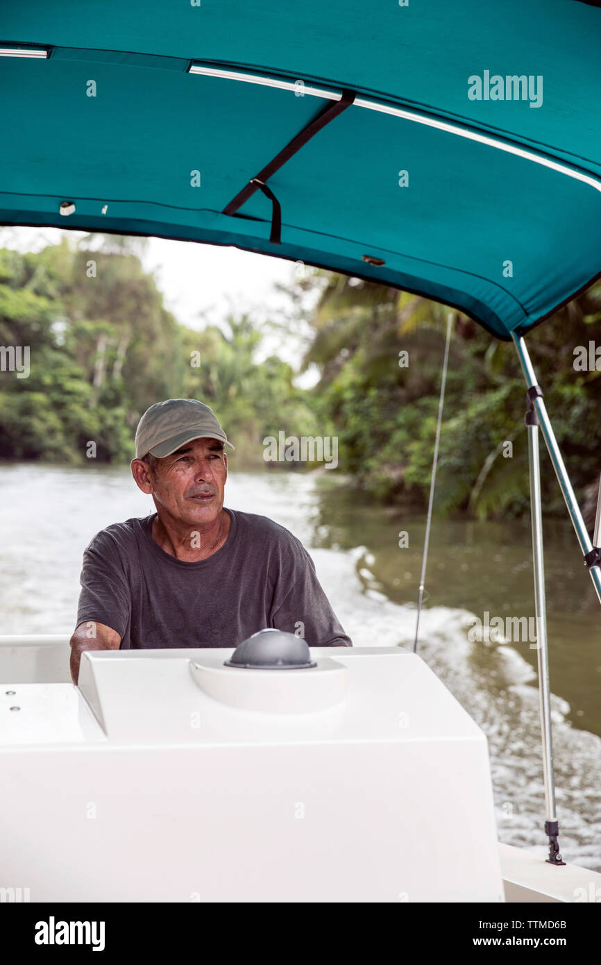 BELIZE, Punta Gorda, Toledo, guests can go fishing on their way out to