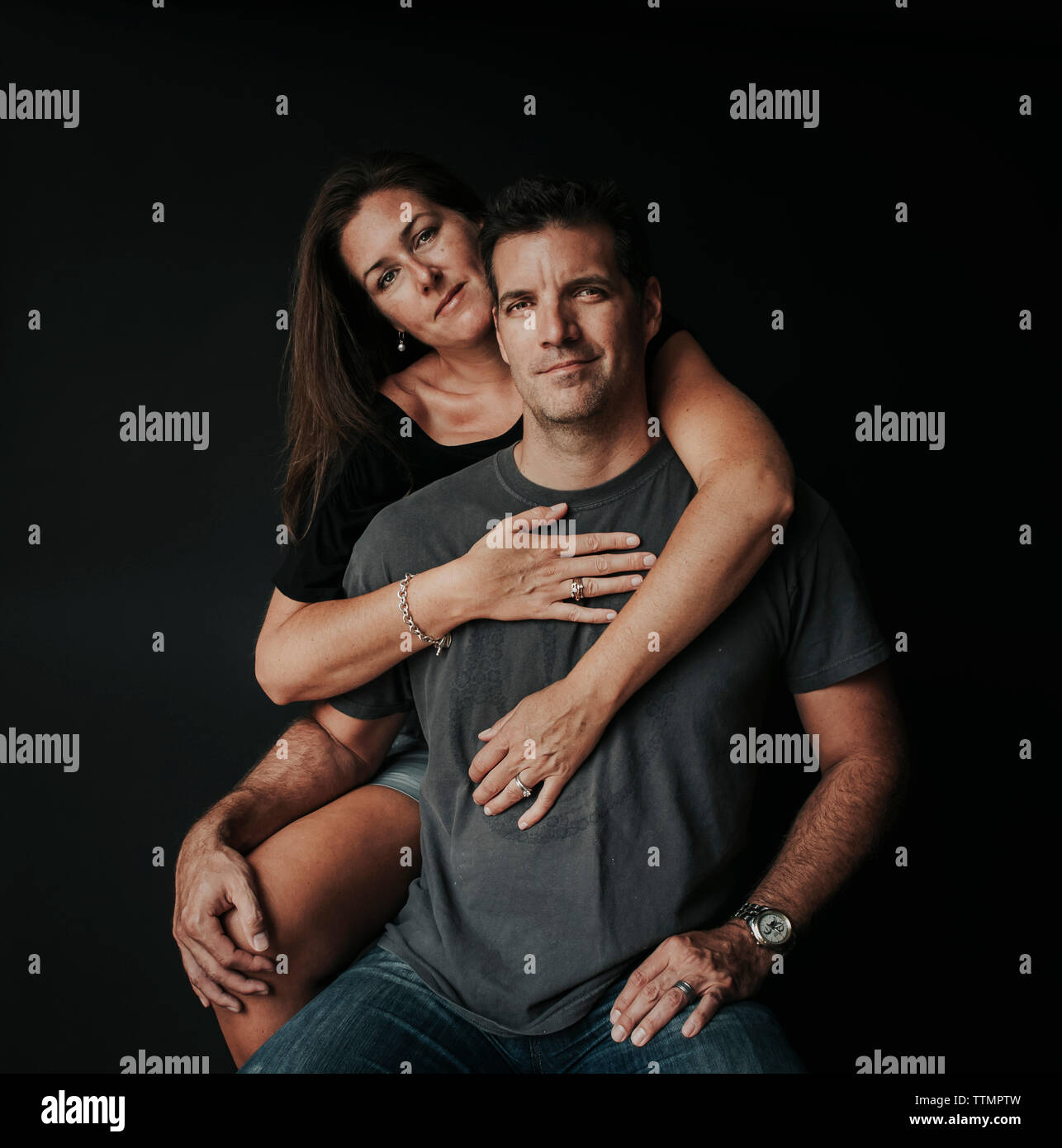 Couple black man white woman studio hi-res stock photography and images ...