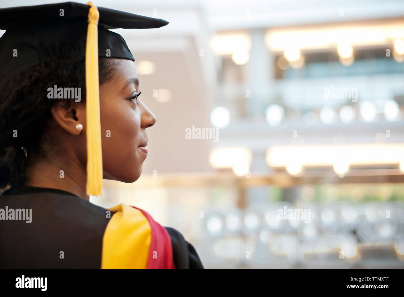 Graduation gown hi-res stock photography and images - Alamy