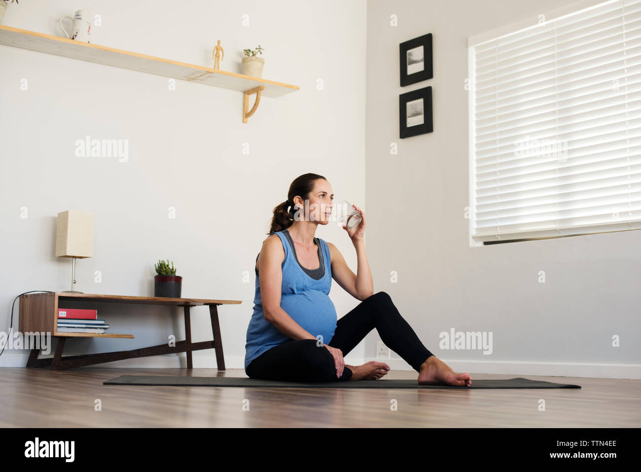 Abdomen water hires stock photography and images Alamy
