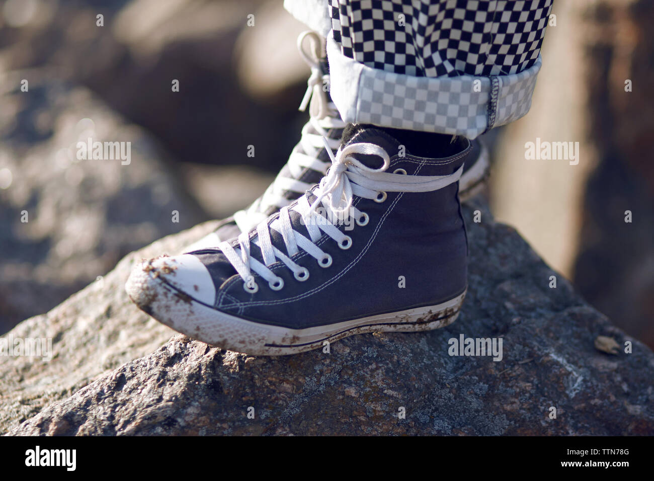 athletic shoes - blue dirty sneakers 