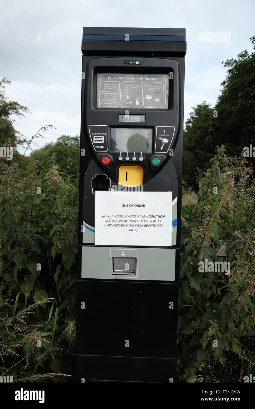 Broken parking machine hi-res stock photography and images - Alamy