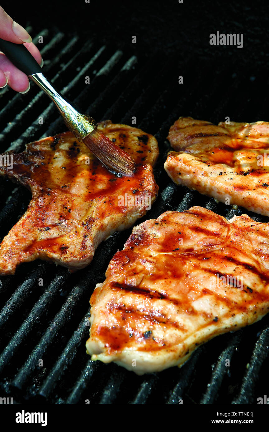 Hand grill hi-res stock photography and images - Alamy