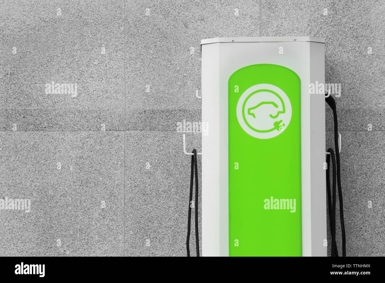 Electric car charging station Stock Photo Alamy
