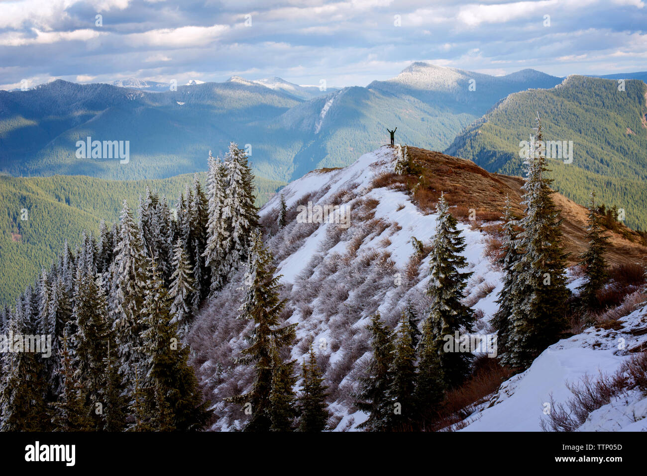 Hiker standing on cliff hi-res stock photography and images - Alamy