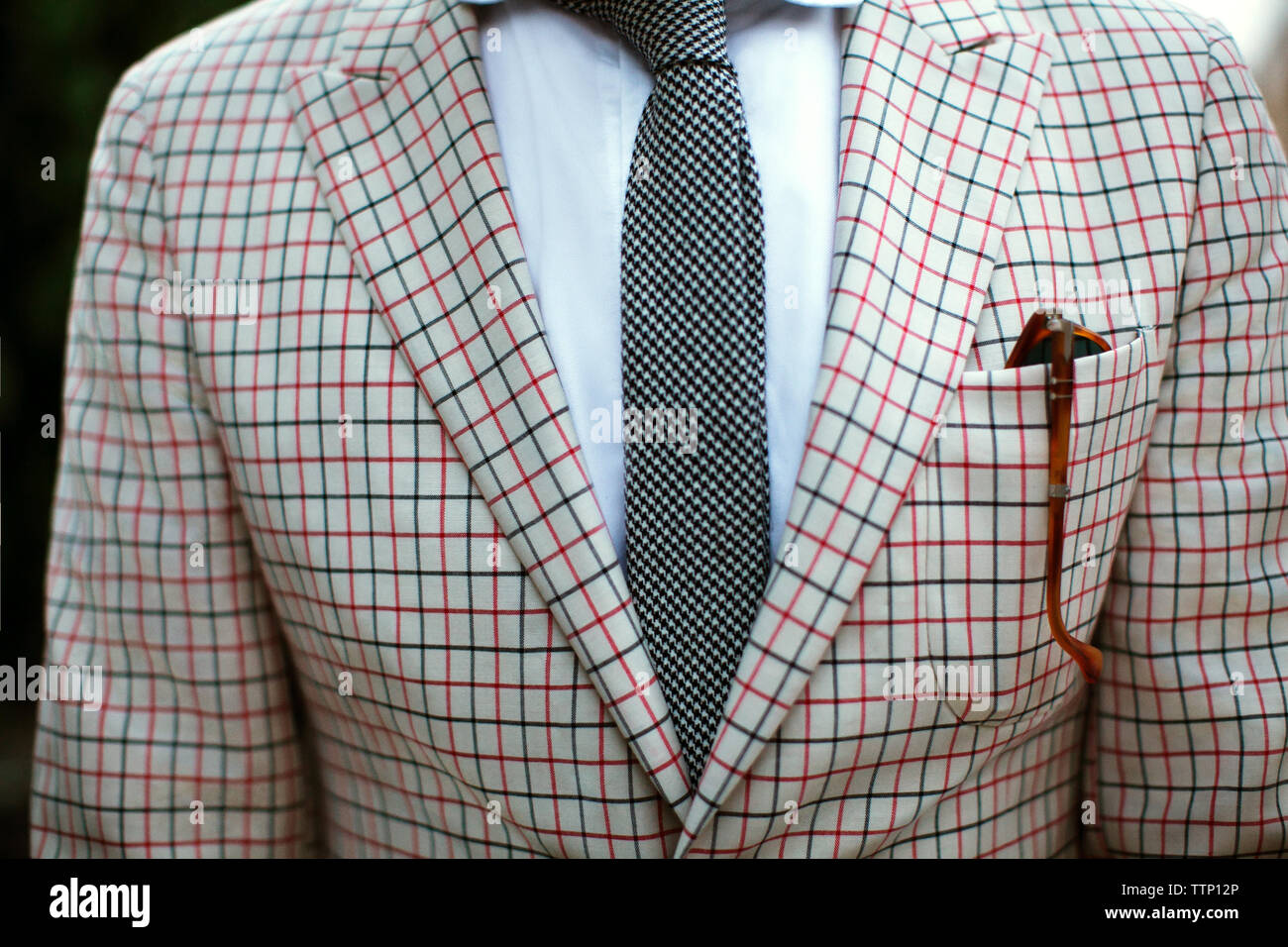 Checked suit hi-res stock photography and images - Alamy