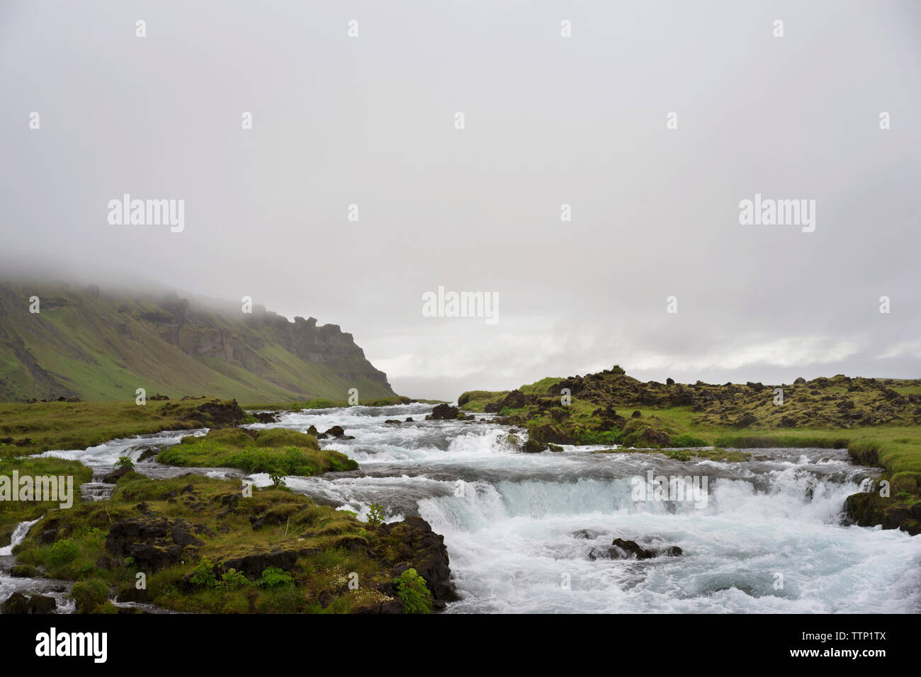 River flowing mountain hi-res stock photography and images - Alamy