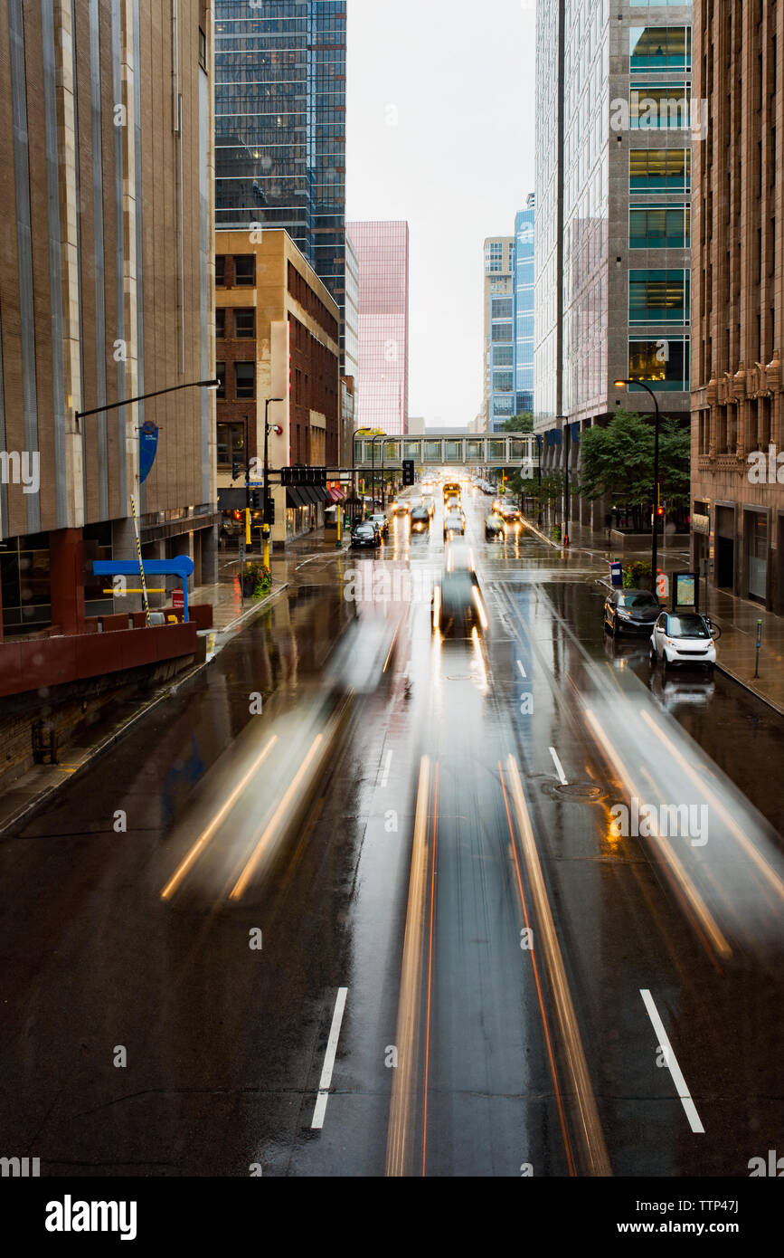 Moving cars long exposure hi-res stock photography and images - Alamy
