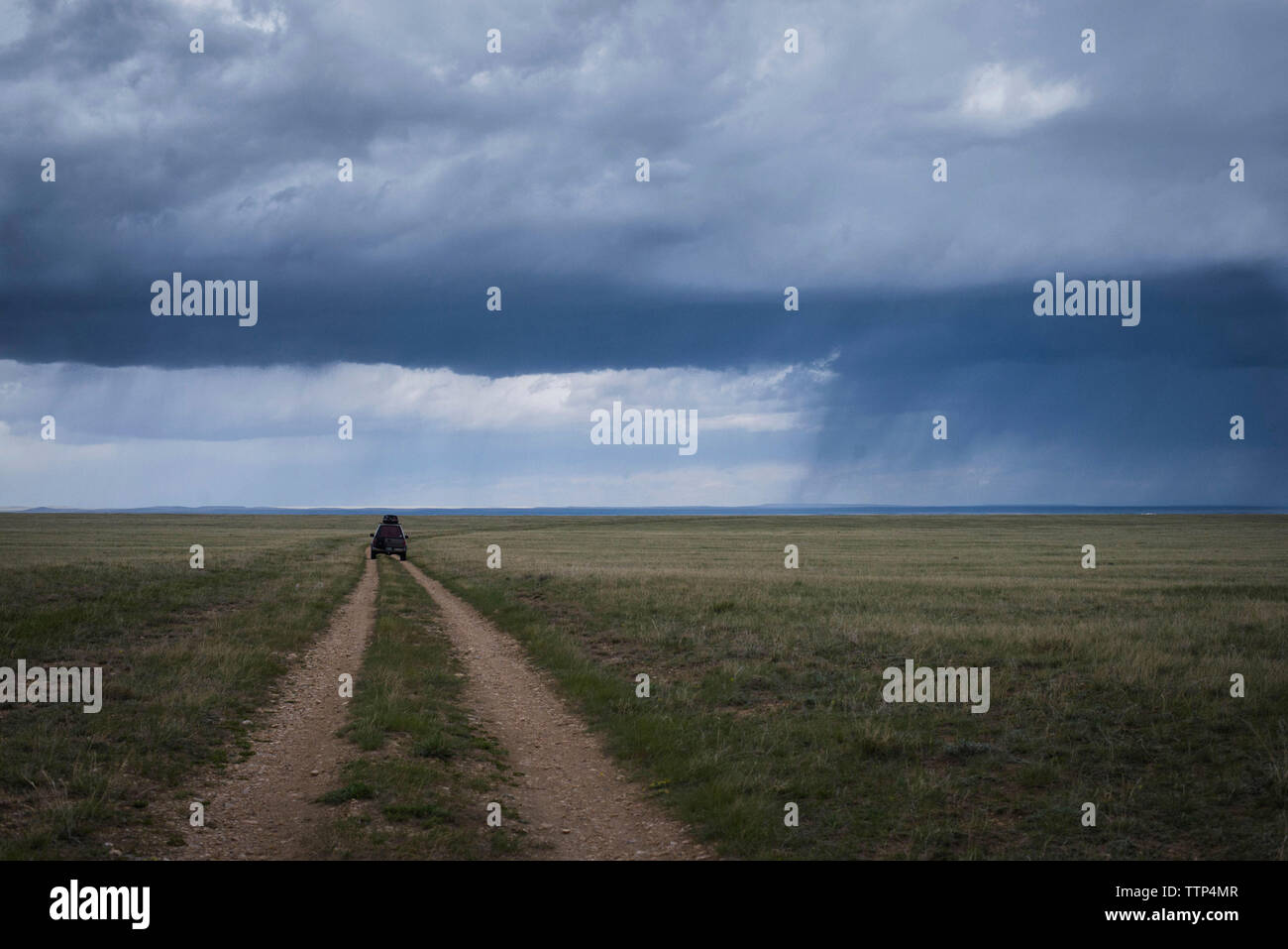 Car rain nobody hi-res stock photography and images - Alamy