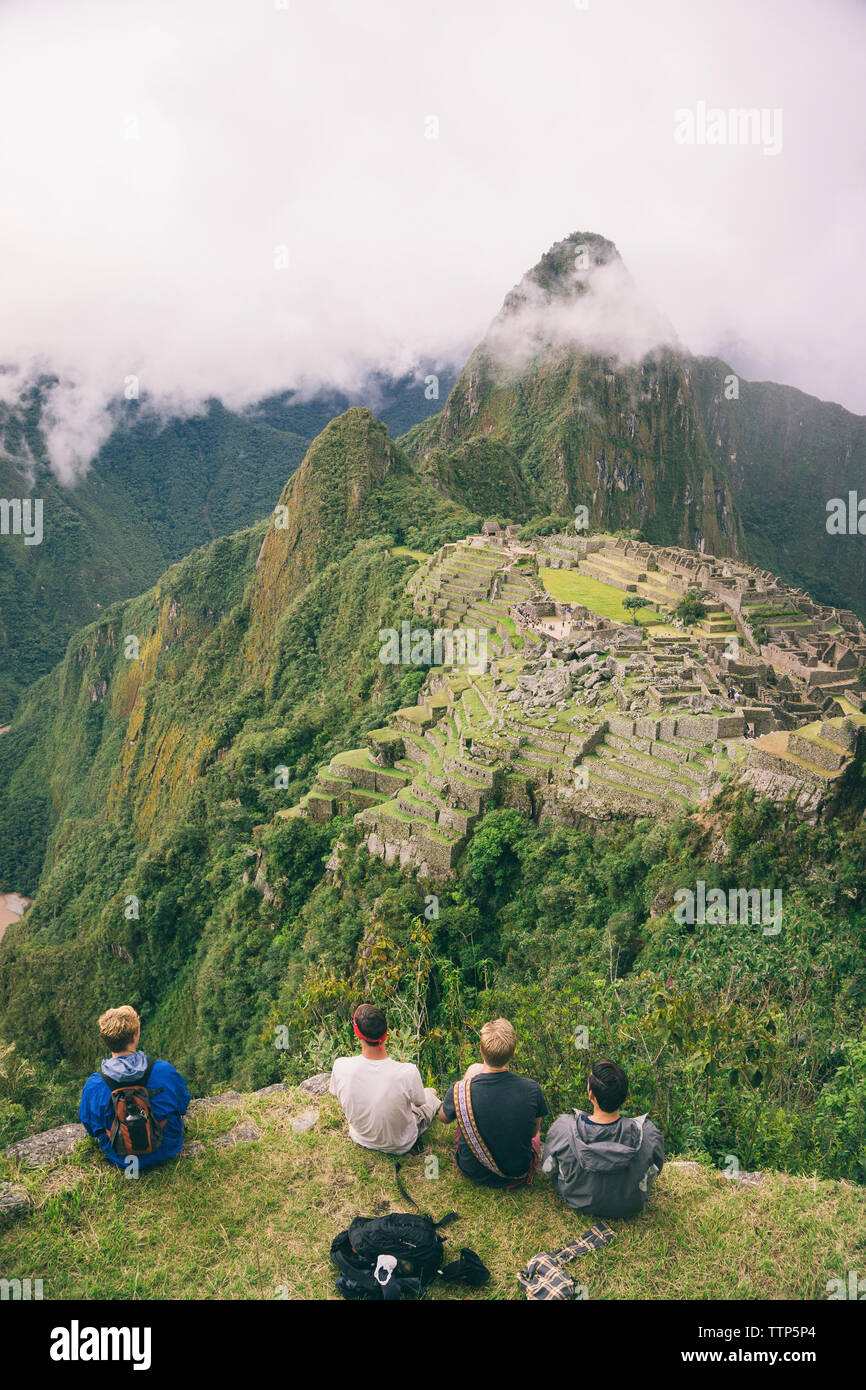 Machu picchu people hi-res stock photography and images - Alamy