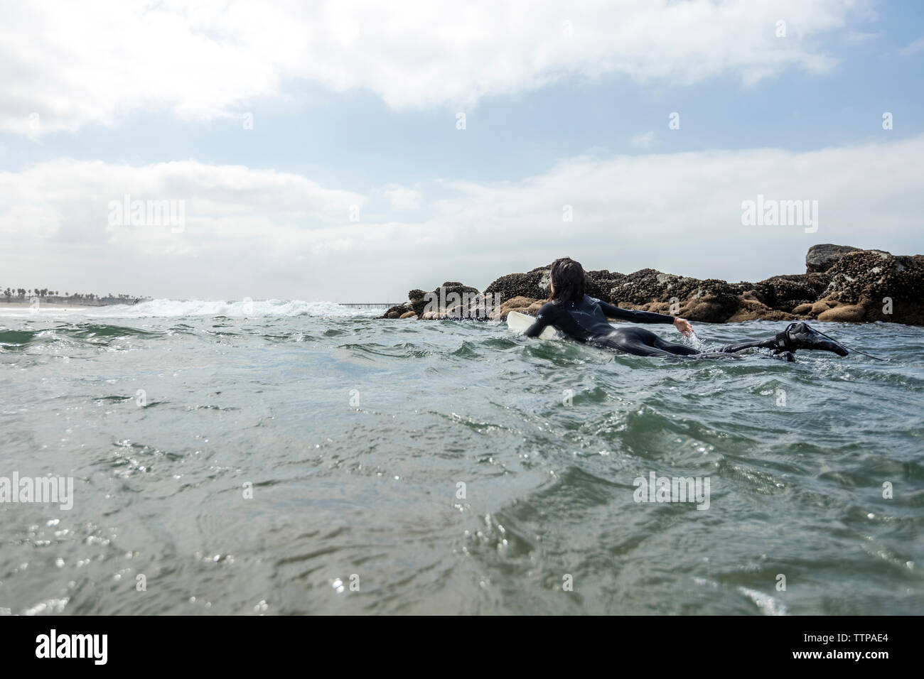 Female surfer california hi-res stock photography and images - Alamy