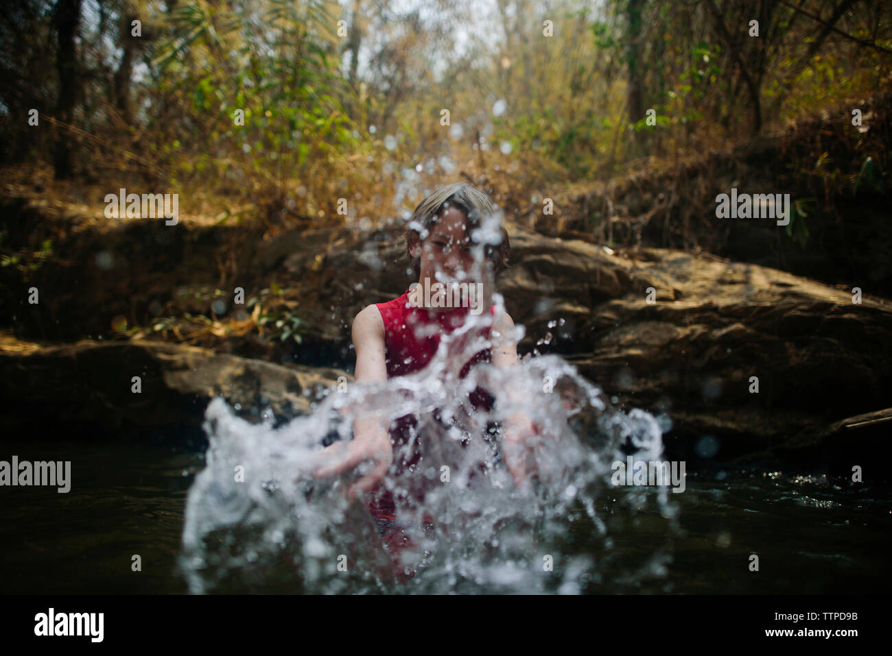 Splashing waterfalls hi-res stock photography and images - Alamy
