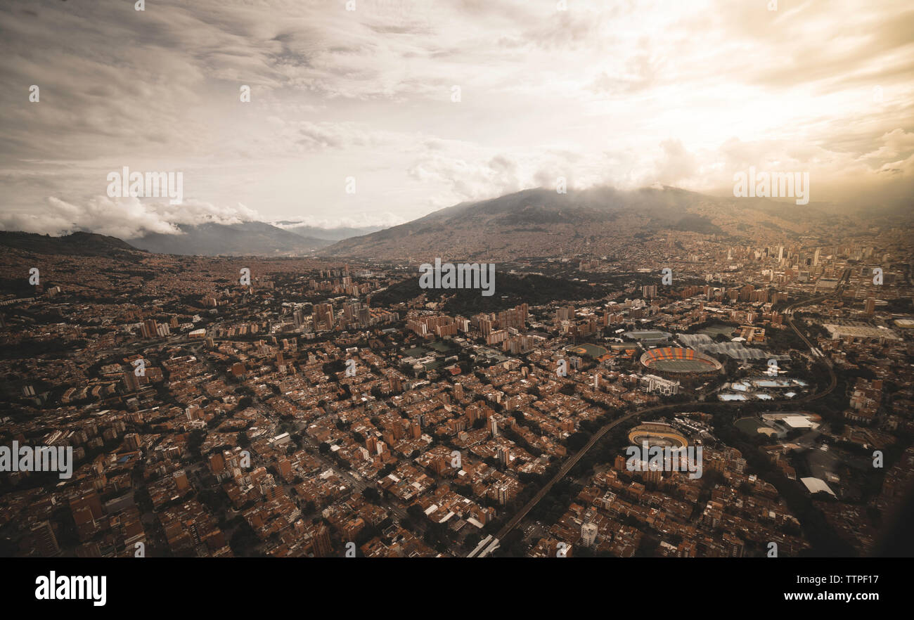 Cityscape sunset sky architecture hi-res stock photography and images ...