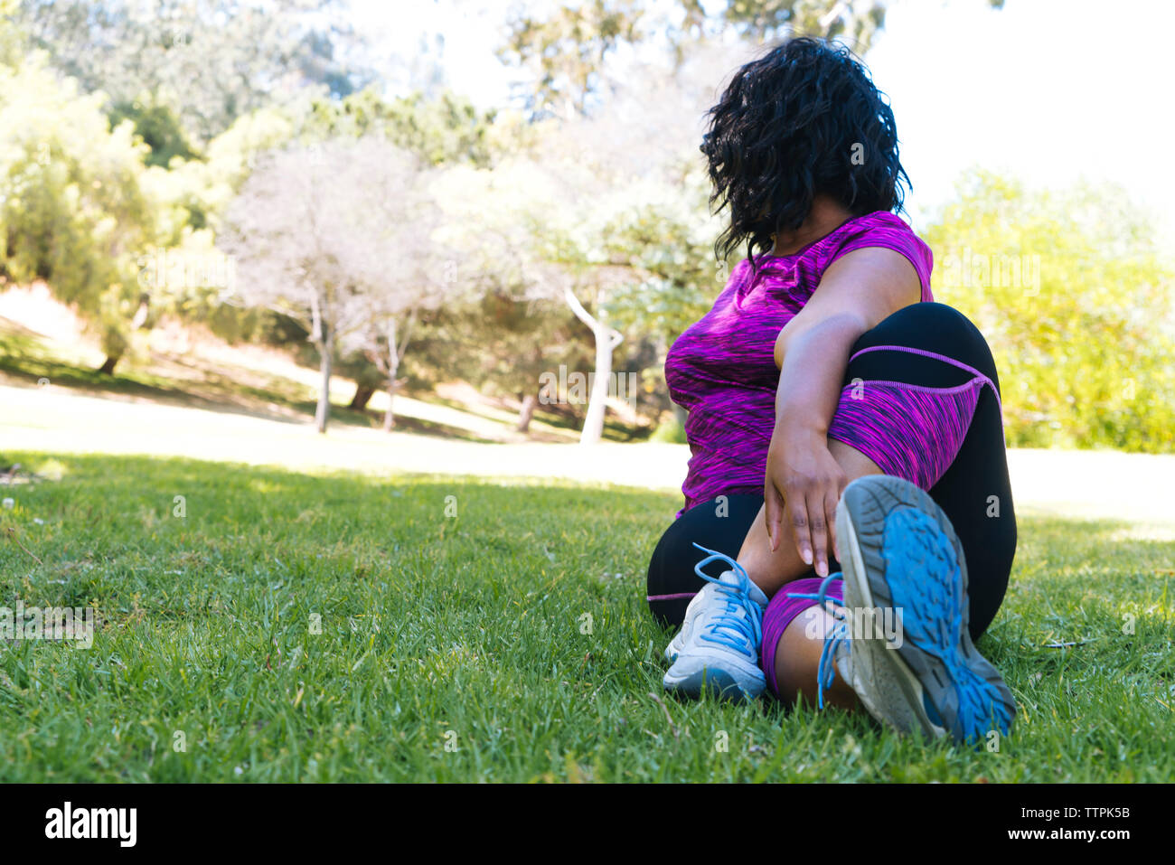 Grass nature stretching hi-res stock photography and images - Alamy