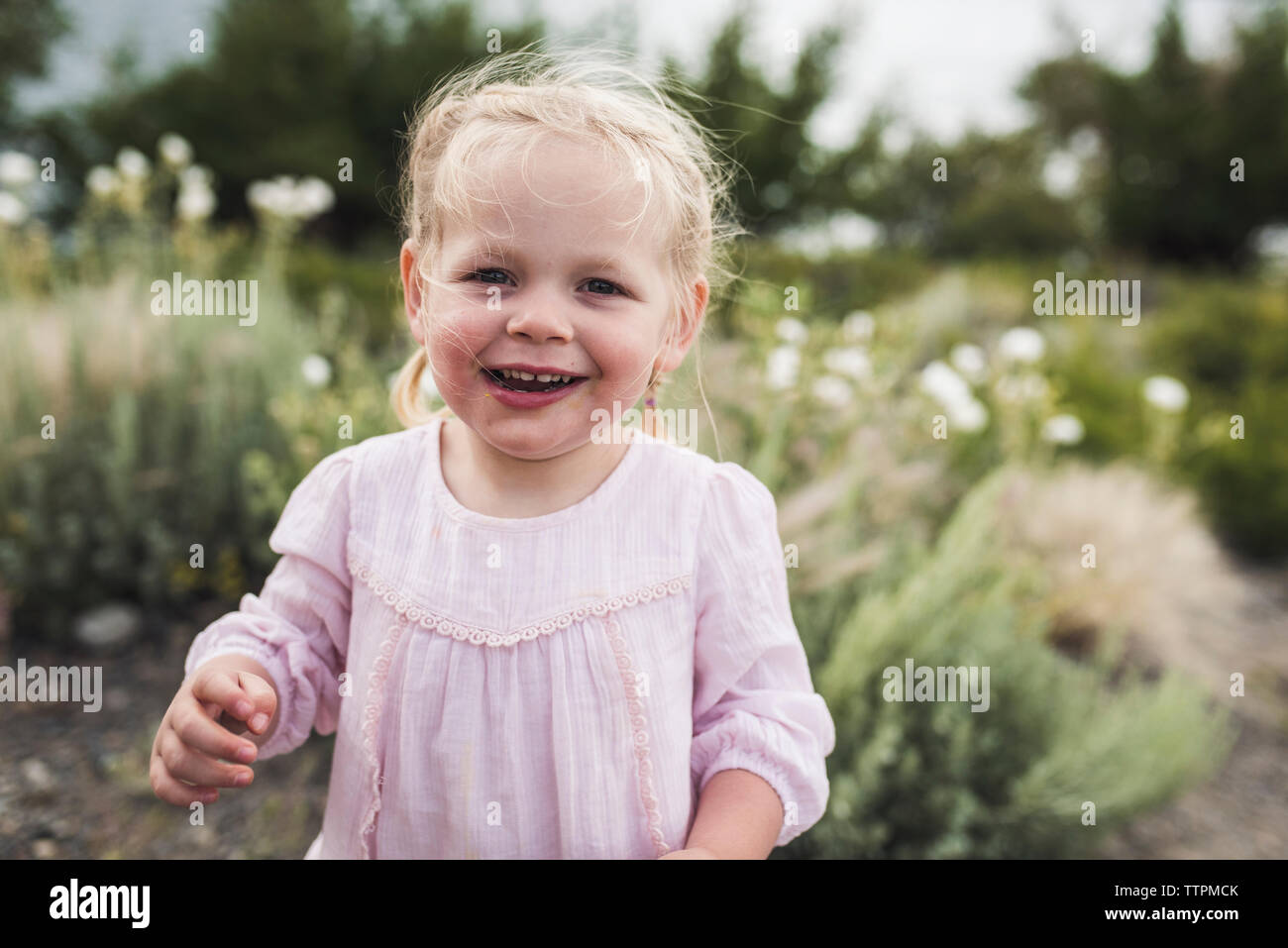 Portrait happy cute girl hi-res stock photography and images - Alamy