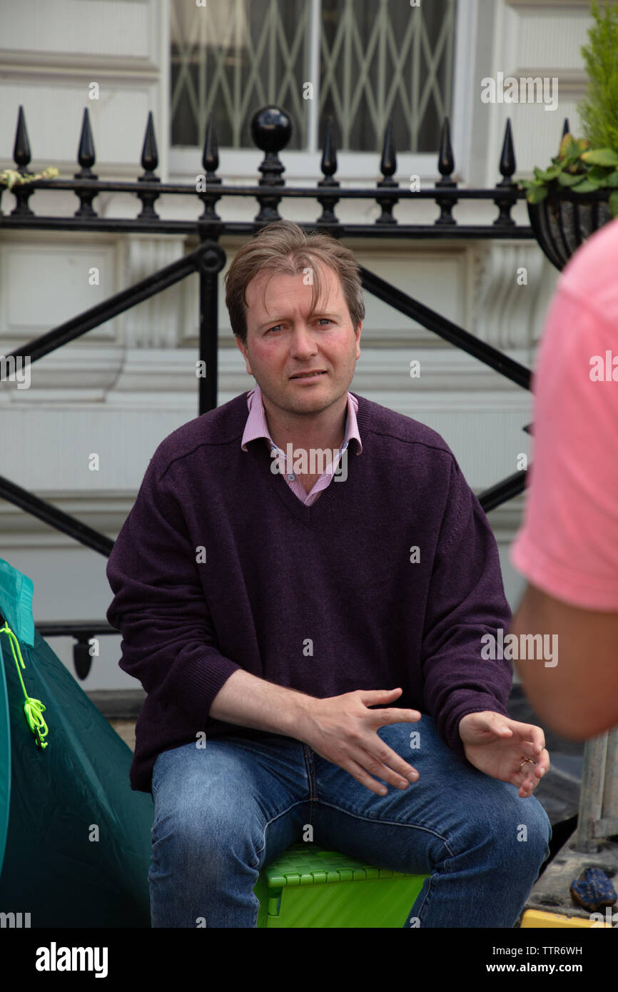 London, UK. 17th June 2019. Richard Ratcliffe on hunger strike in front of the Iranian embassy in London in protest of the detention of his wife Nazanin Zaghari in Iran over spying allegations. Credit: Joe Kuis / Alamy Stock Photo