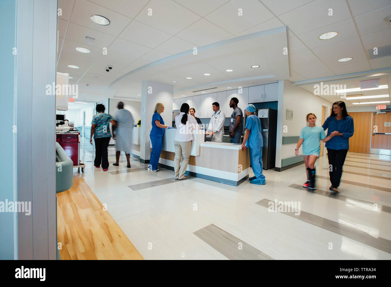 Healthcare workers working in hospital Stock Photo Alamy