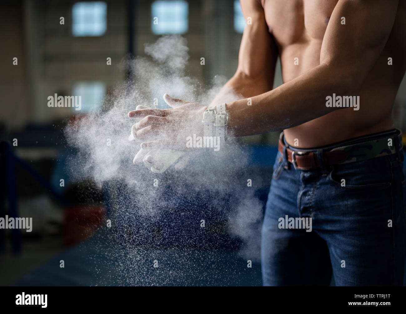 Gymnastics chalk hires stock photography and images Alamy