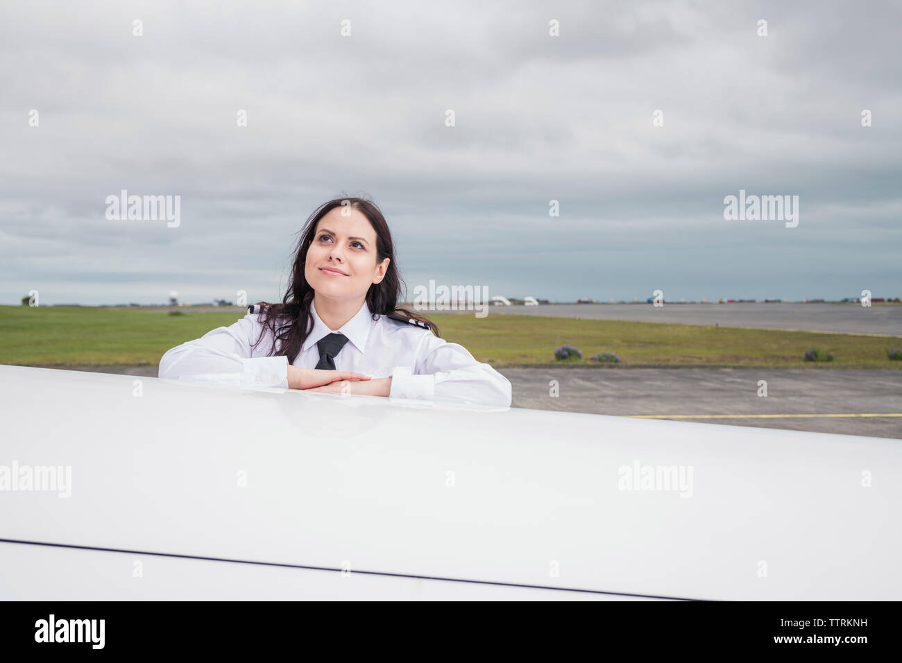 Pilot and airplane hi-res stock photography and images - Alamy