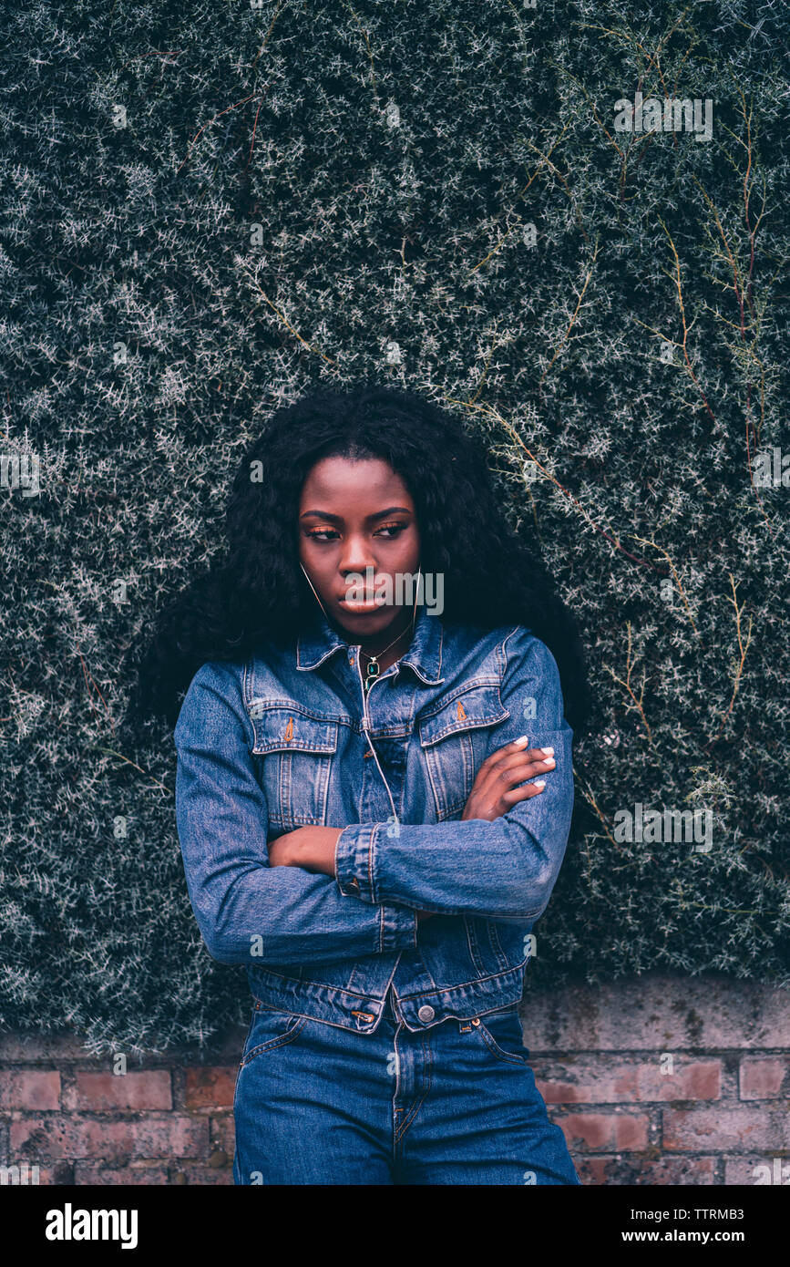 Portrait african woman dressed in denim clothes Stock Photo - Alamy