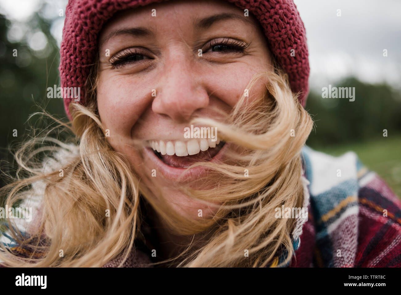Portrait with hat hi-res stock photography and images - Alamy