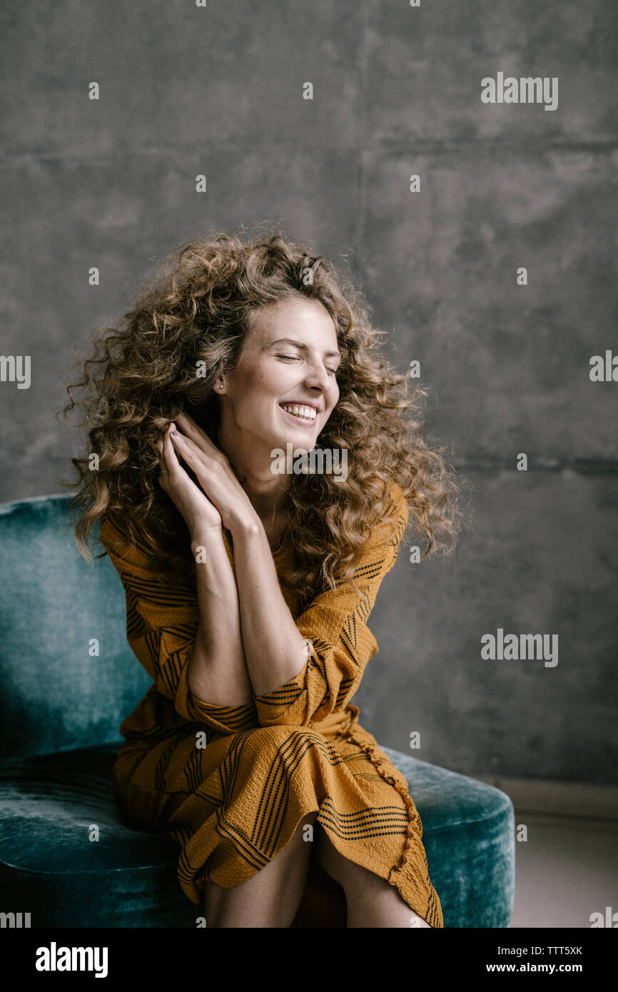 Beautiful blonde dress style hi-res stock photography and images - Alamy