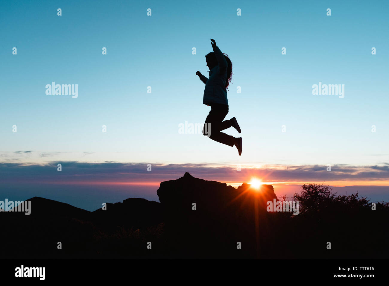 Woman joy silhouette hi-res stock photography and images - Alamy
