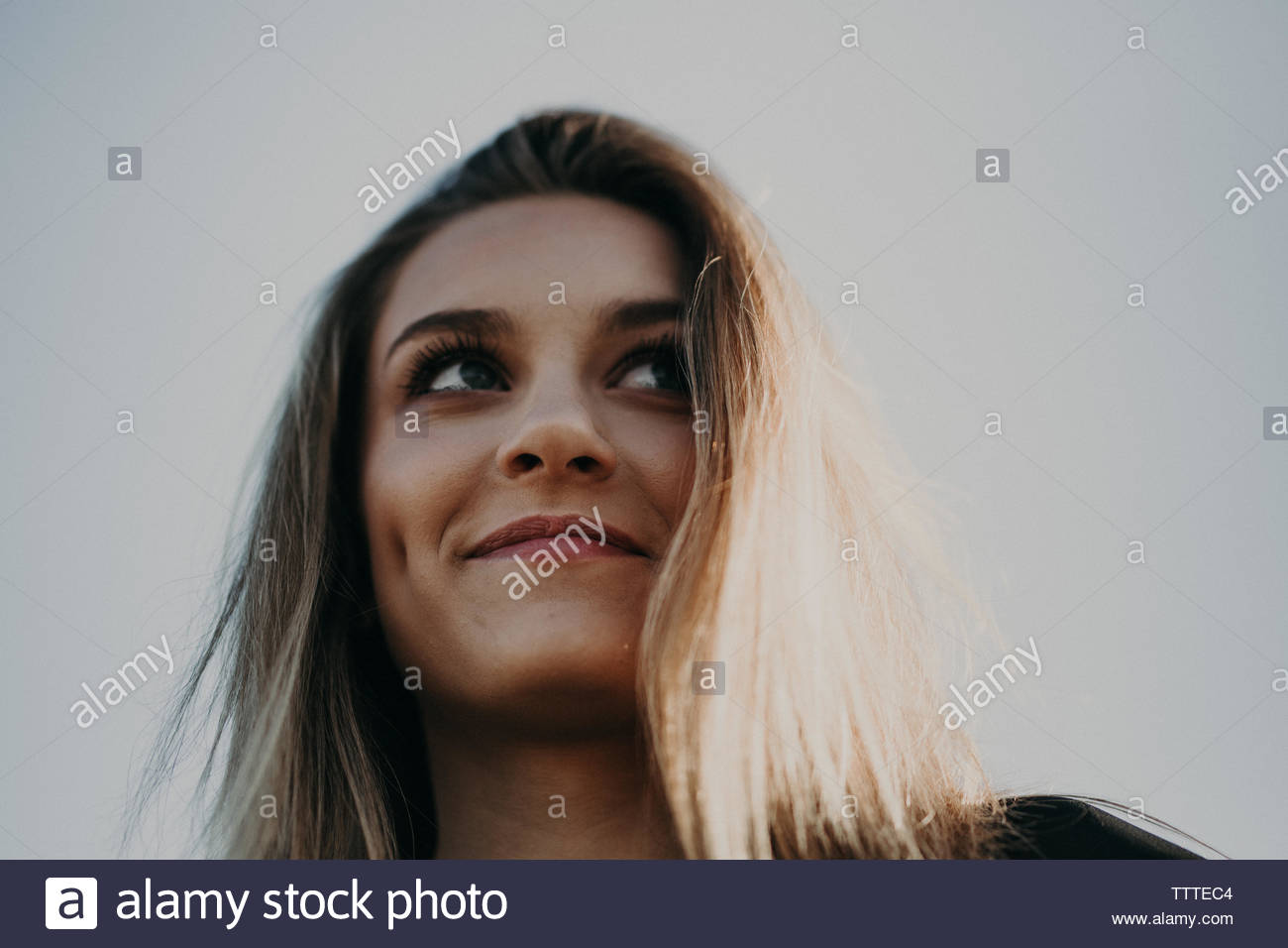 How To Describe A Smile With Dimples