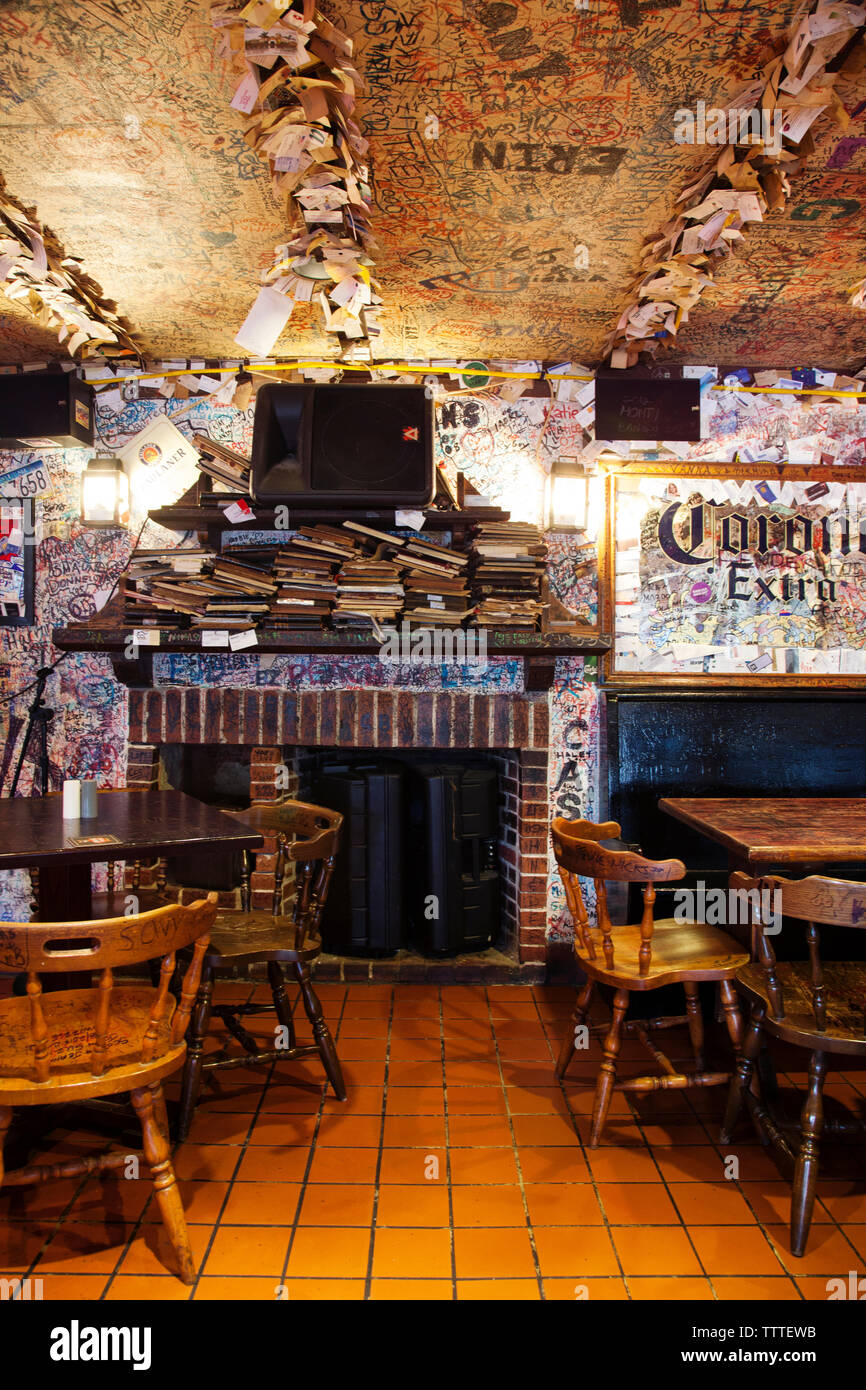 Swizzle Inn Baileys bay hi-res stock photography and images - Alamy