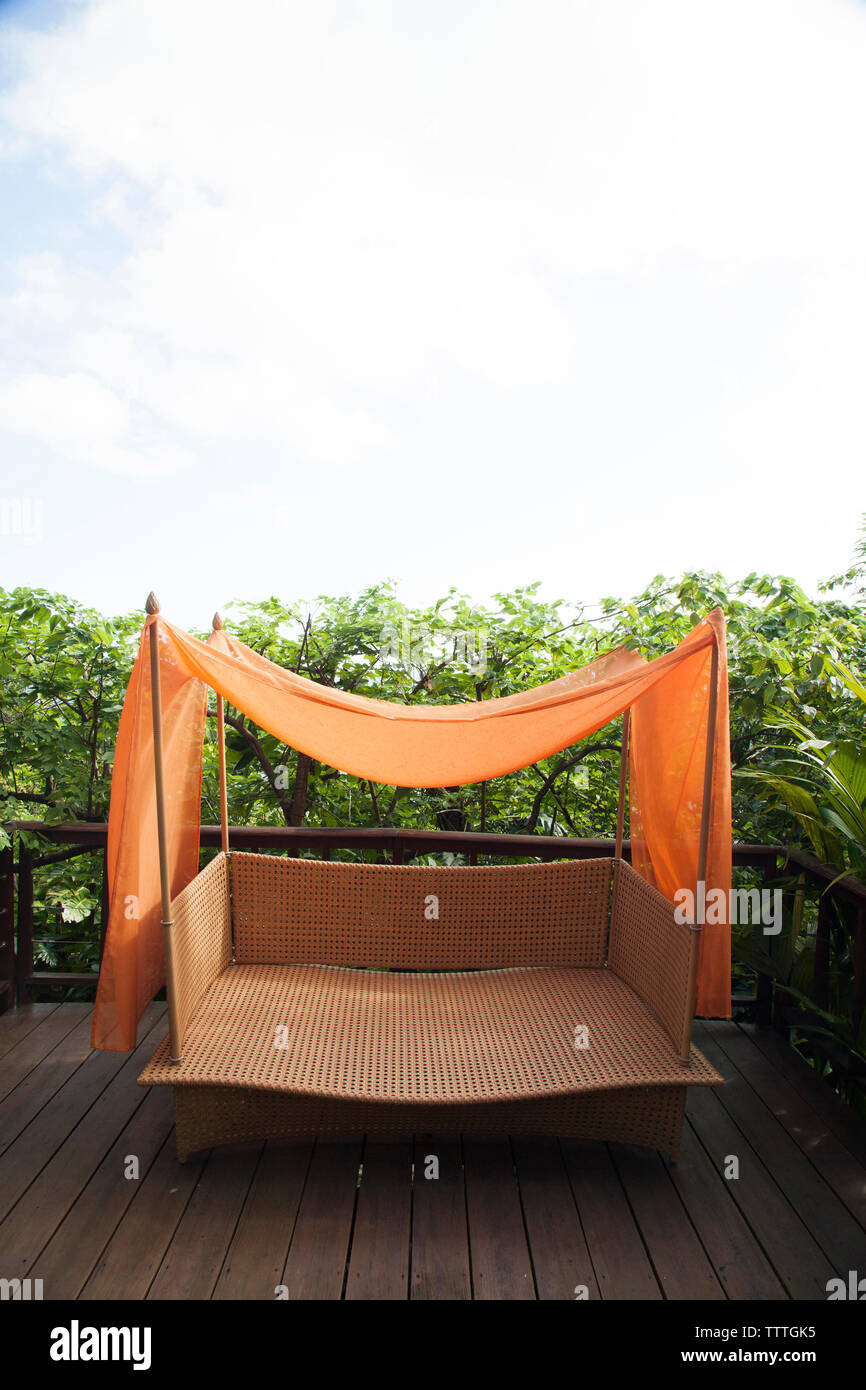 JAMAICA, Port Antonio. A daybed at the Geejam hotel. Stock Photo