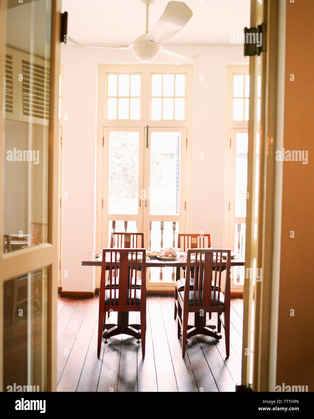 SINGAPORE, Asia, interior of blue ginger restaurant Stock Photo Alamy