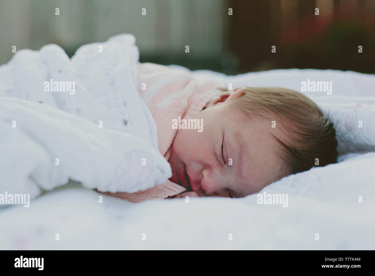 6 month old sleeping baby hi-res stock photography and images - Alamy