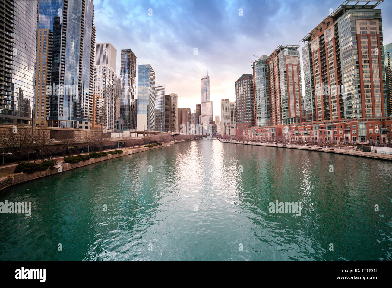 Modern buildings and urban life office buildings and office buildings