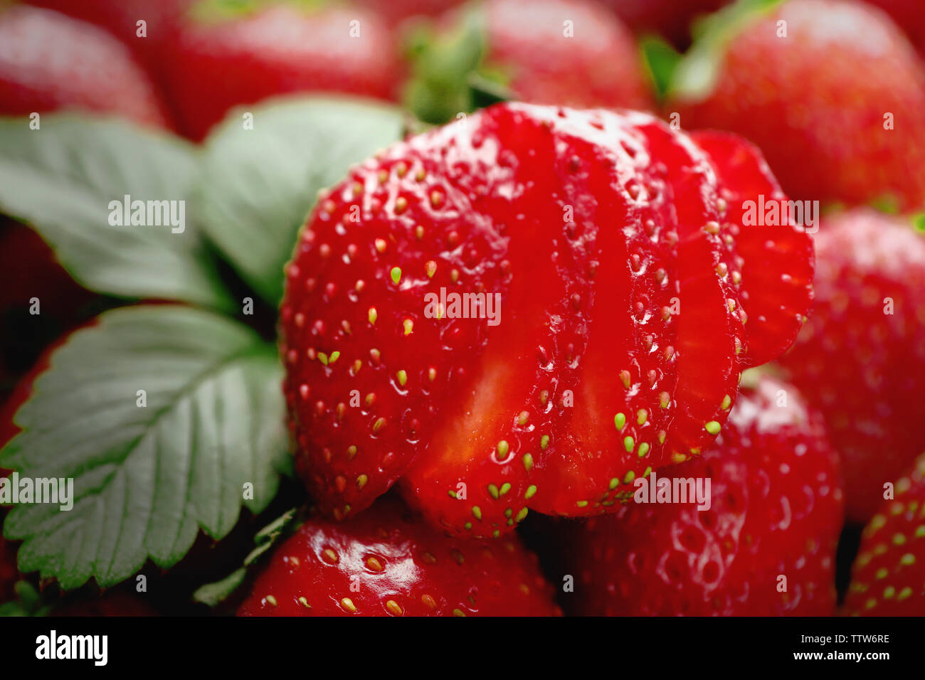 Fresh strawberry background Stock Photo - Alamy