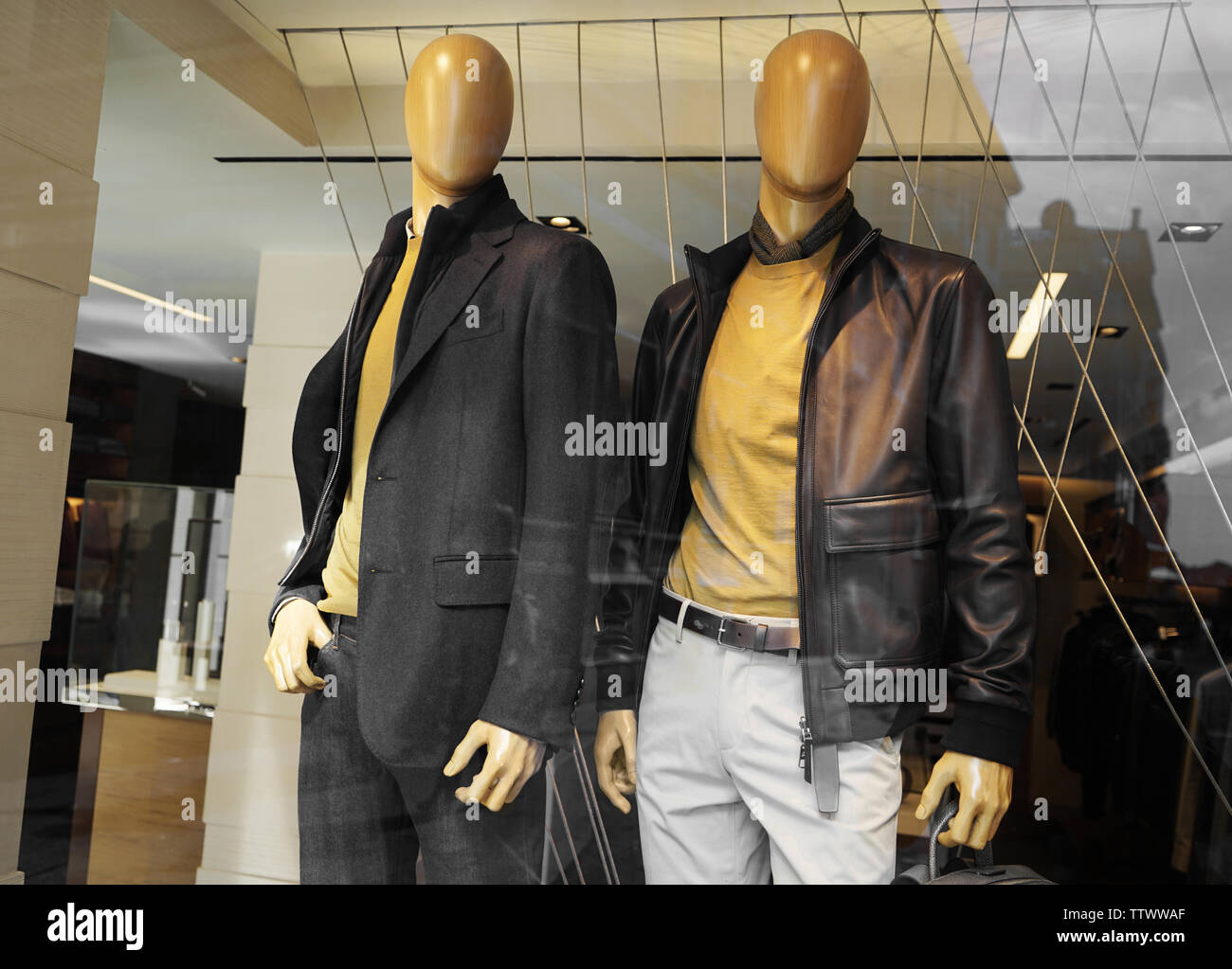 Mannequins in shop window Stock Photo Alamy