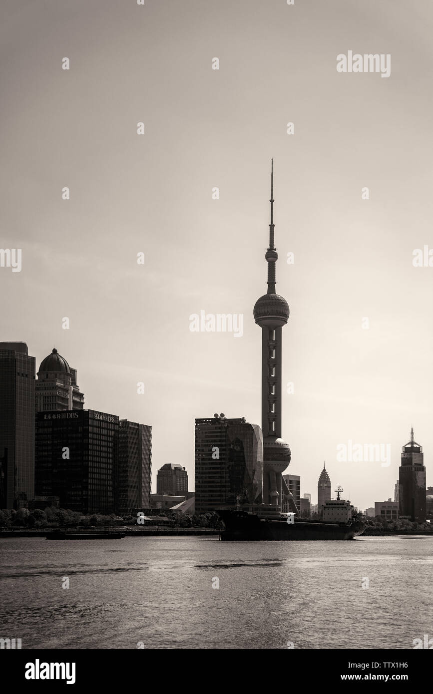 Bund shanghai black and white hi-res stock photography and images - Alamy
