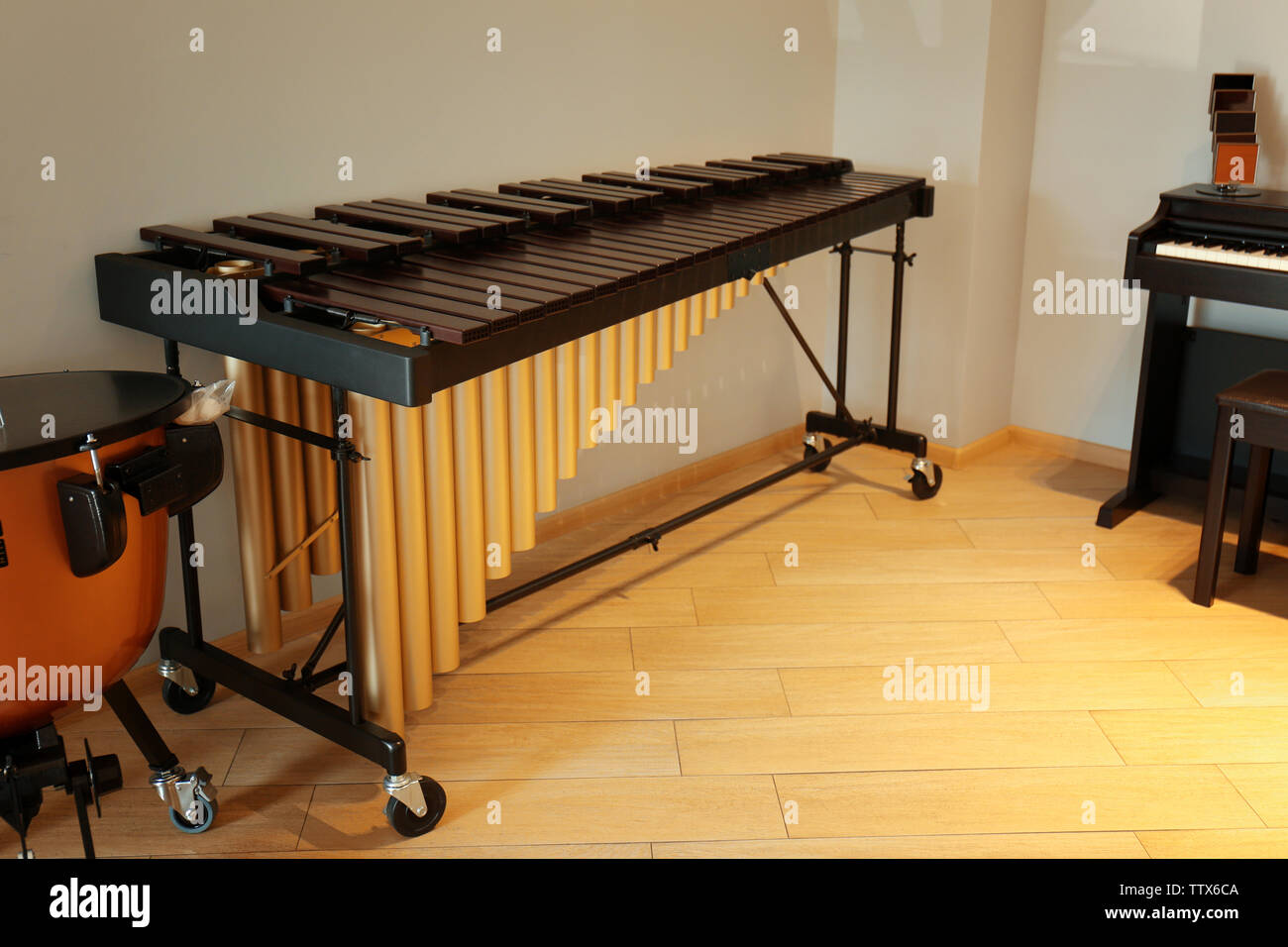 Xylophone in music shop Stock Photo Alamy