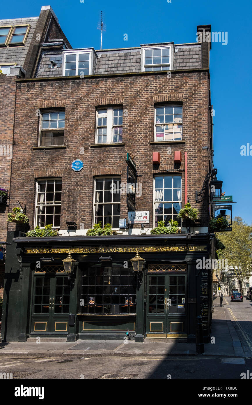 Shepherds tavern hires stock photography and images Alamy