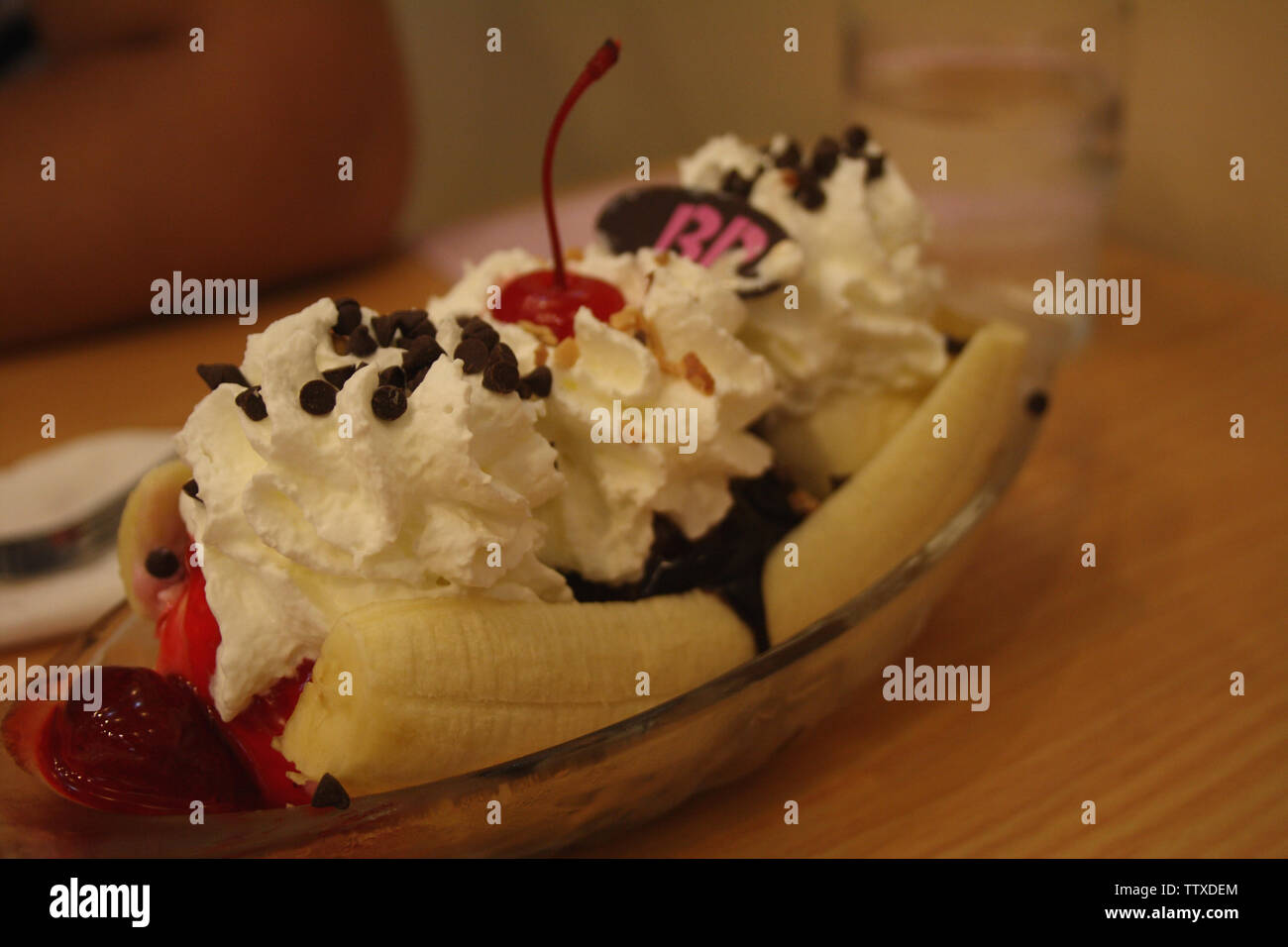 Banana split served in a bowl, Bangkok, Thailand Stock Photo - Alamy