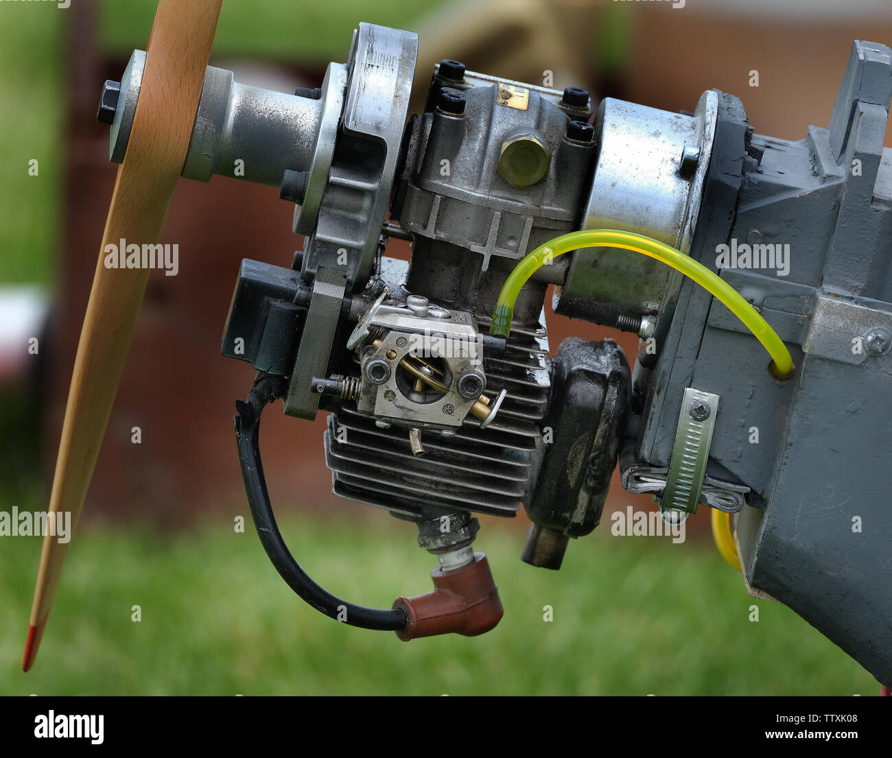 model aircraft petrol engines