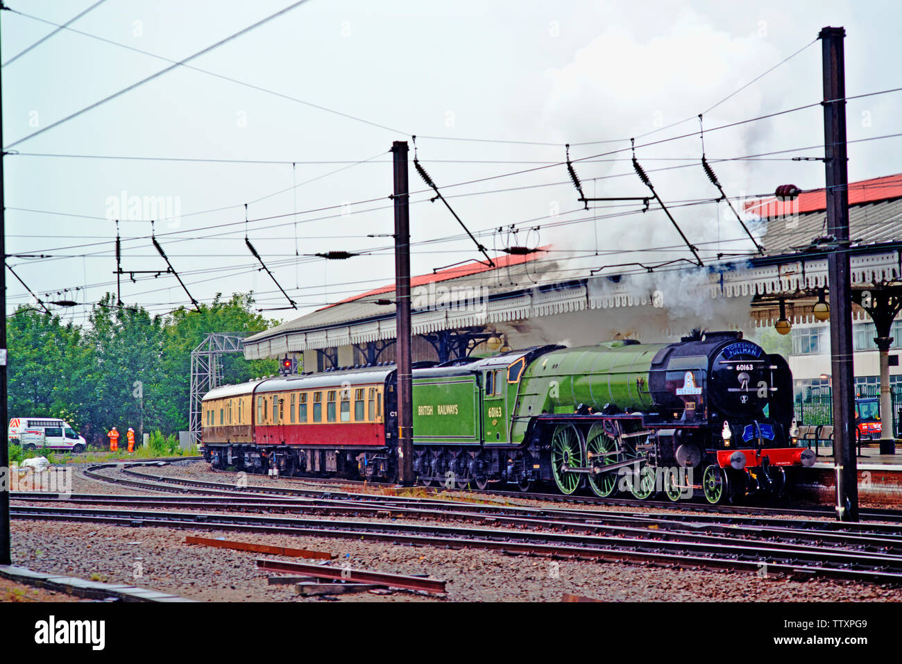 A1 Pacific No 60163 Tornado at York Railway Station, York, England Stock Photo