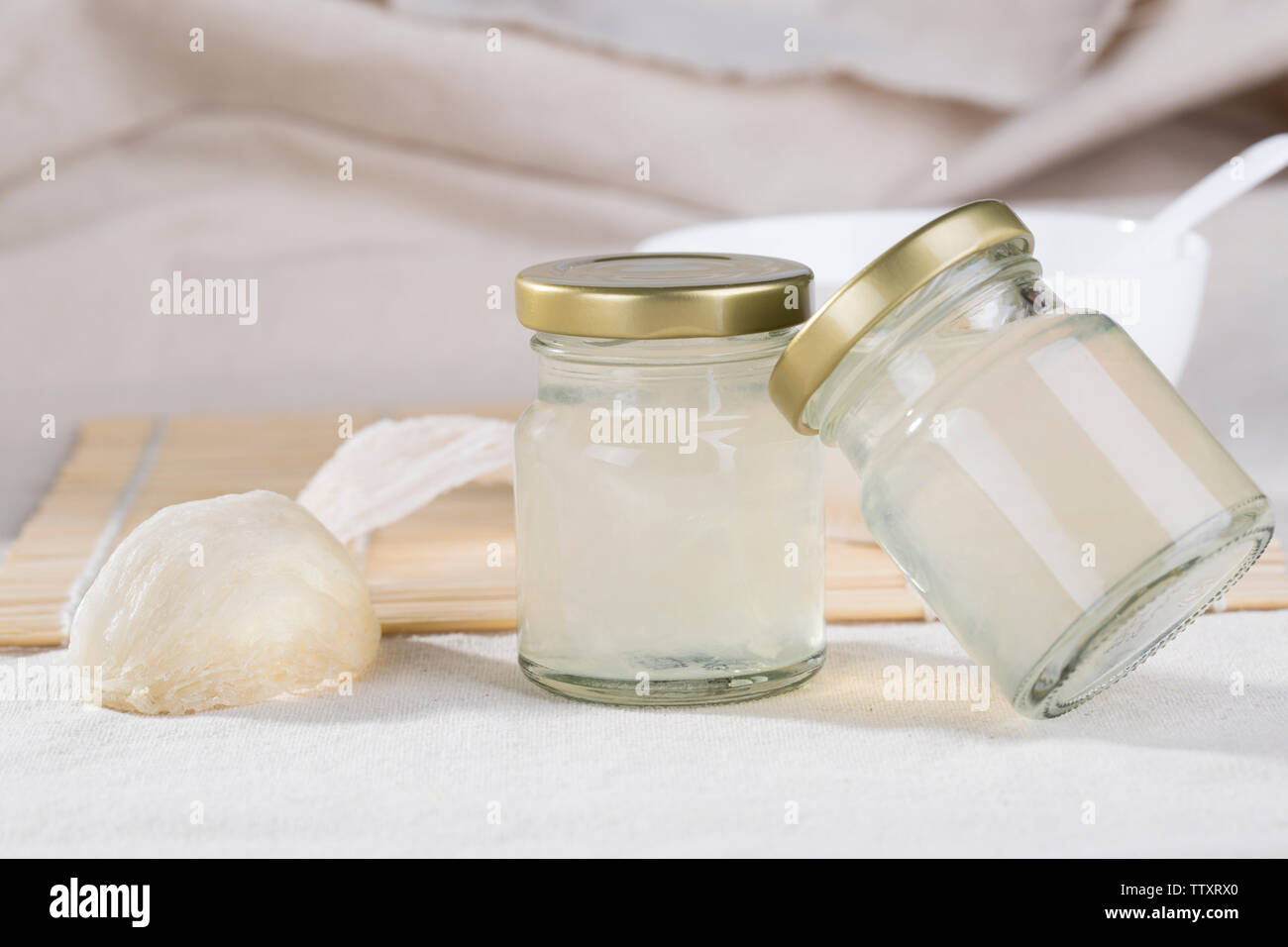 Readytoeat bird's nest Stock Photo Alamy