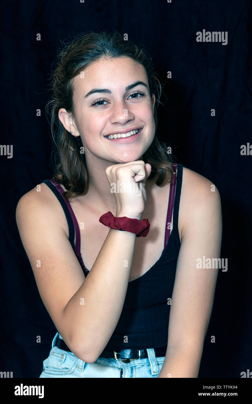 Smiling face teen girl hi-res stock photography and images - Alamy